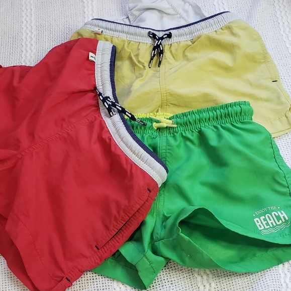 Zara swimming trunks all 3 is for T4 5T - Picture 2 of 4